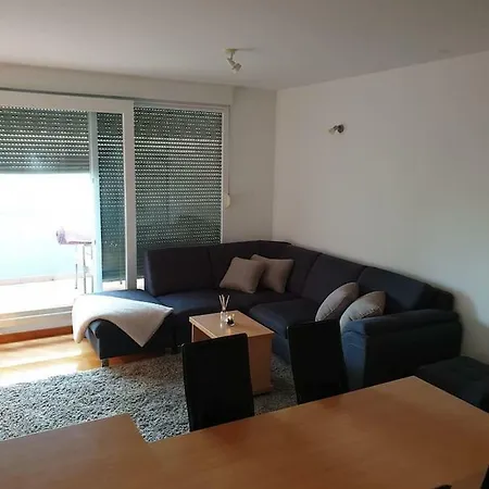Apartment Simple And Practical Twins, Split